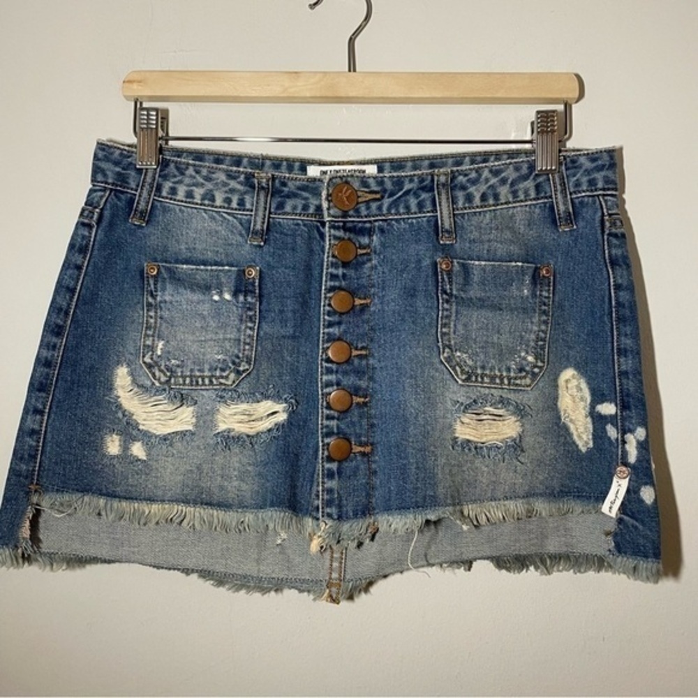 One by One Teaspoon Distressed Le Cat Mini Skirt size 26
